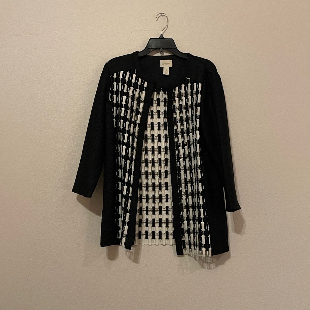 Chico's Textured Black and White Cardigan. Size 8